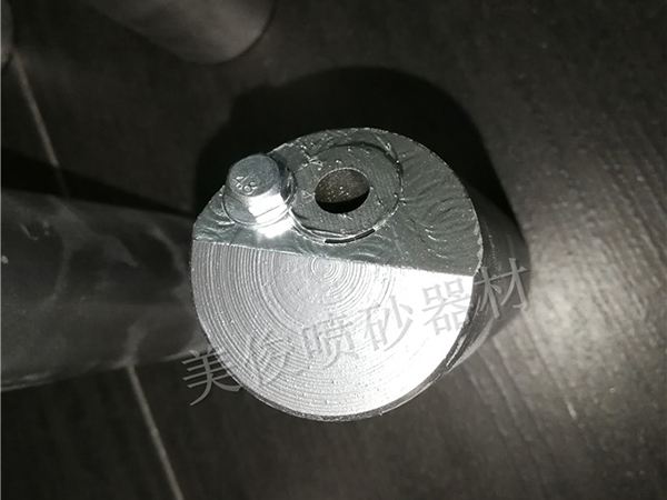 45度切边斜孔喷嘴石...